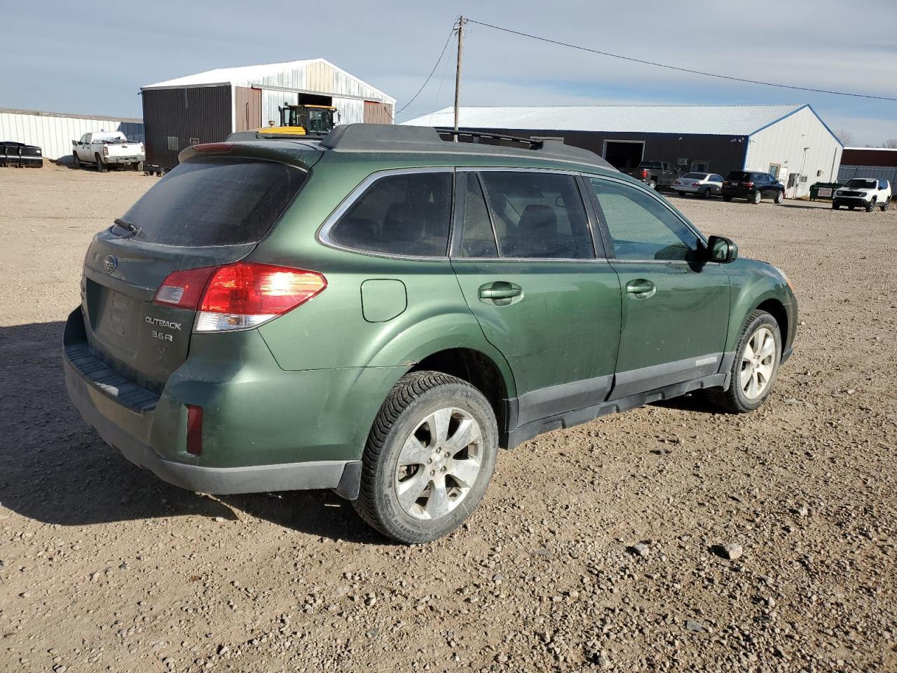 2010 Subaru Outback 3.6R Limited - Фото 3