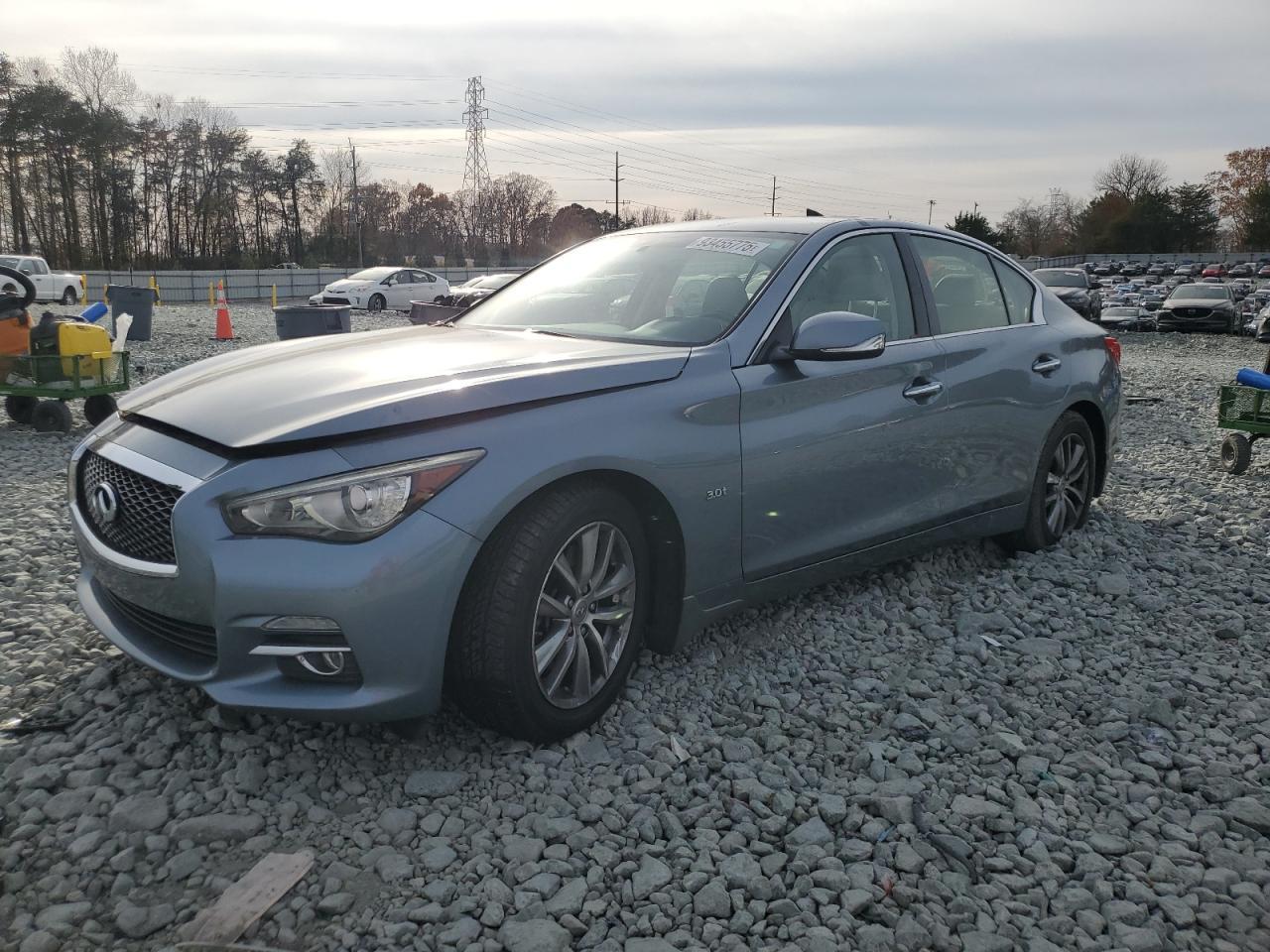 2017 Infiniti Q50 Premium