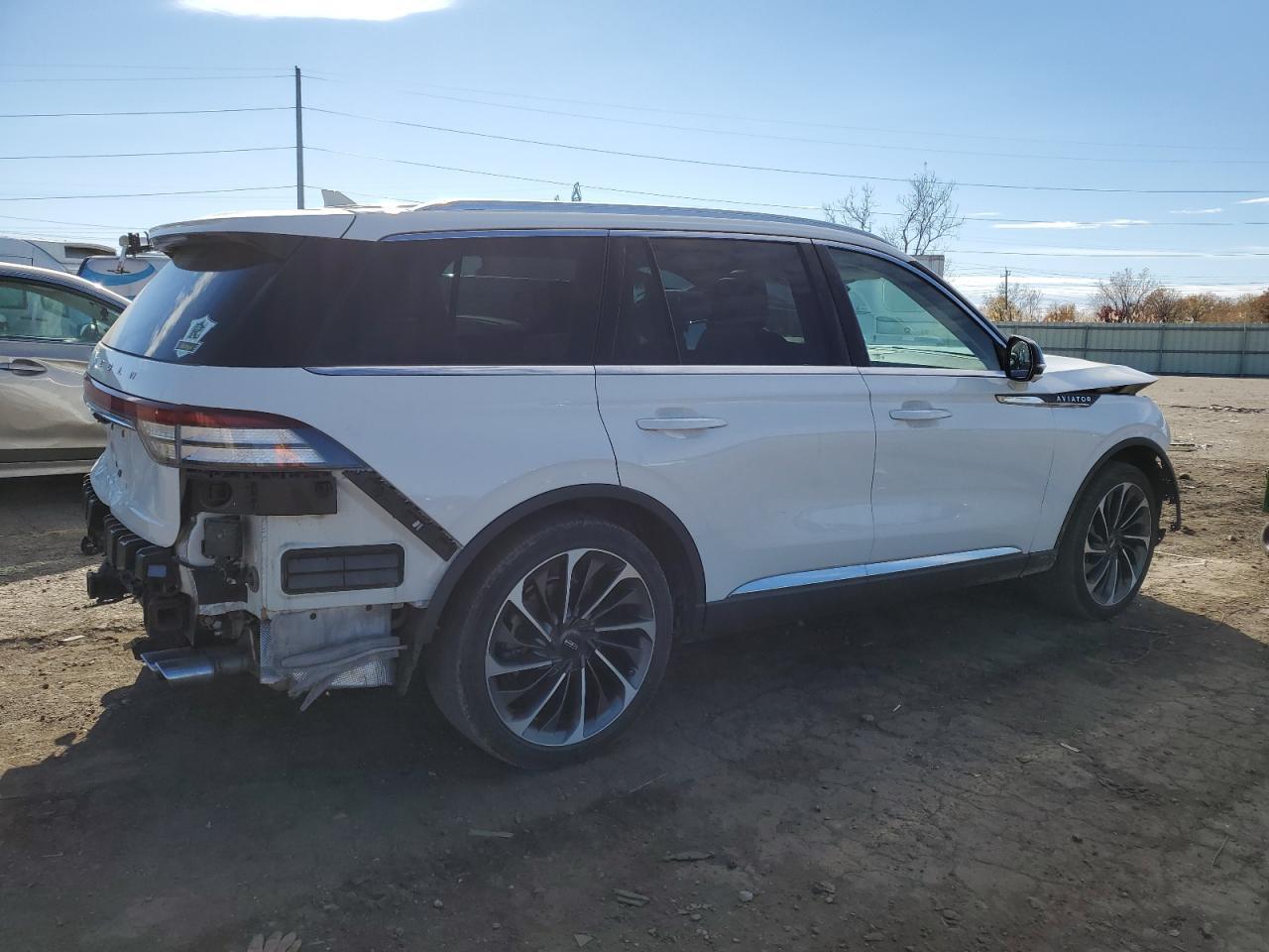 2020 Lincoln Aviator Reserve - Image 3