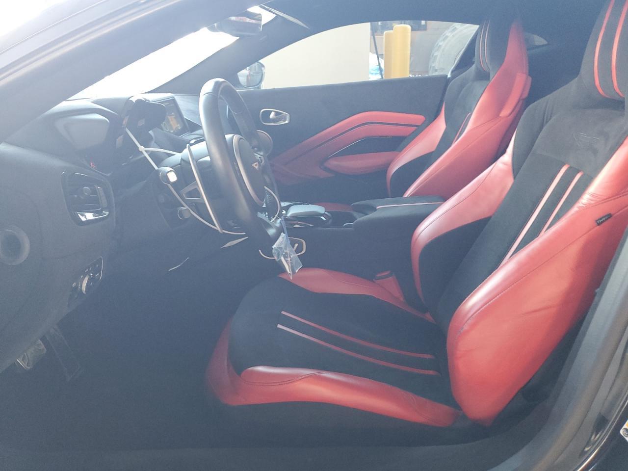 2020 Aston Martin Vantage - Фото 7