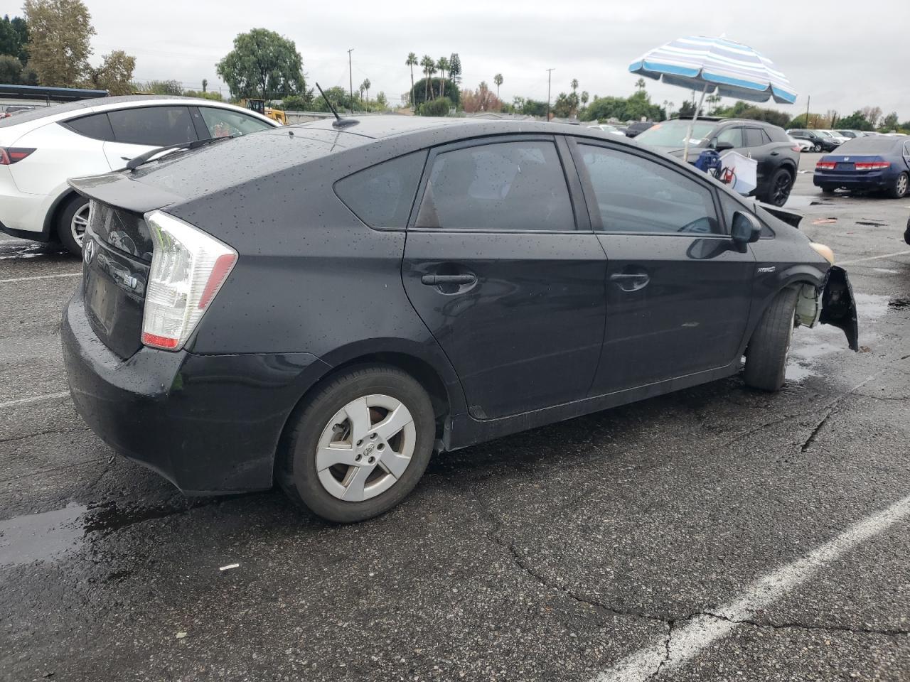 2011 Toyota Prius - Фото 3
