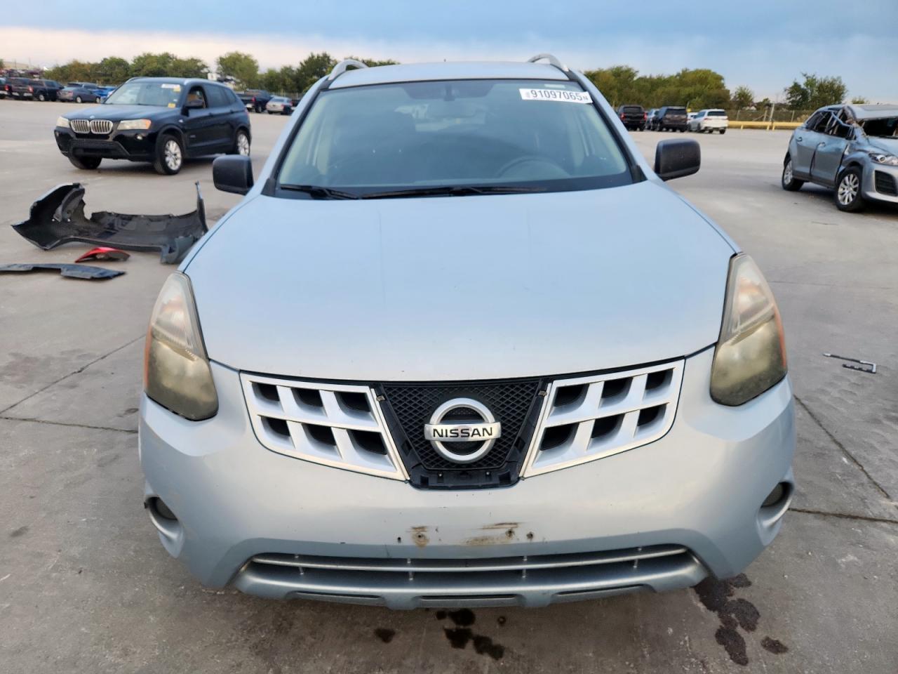 2015 Nissan Rogue Select S - Image 5