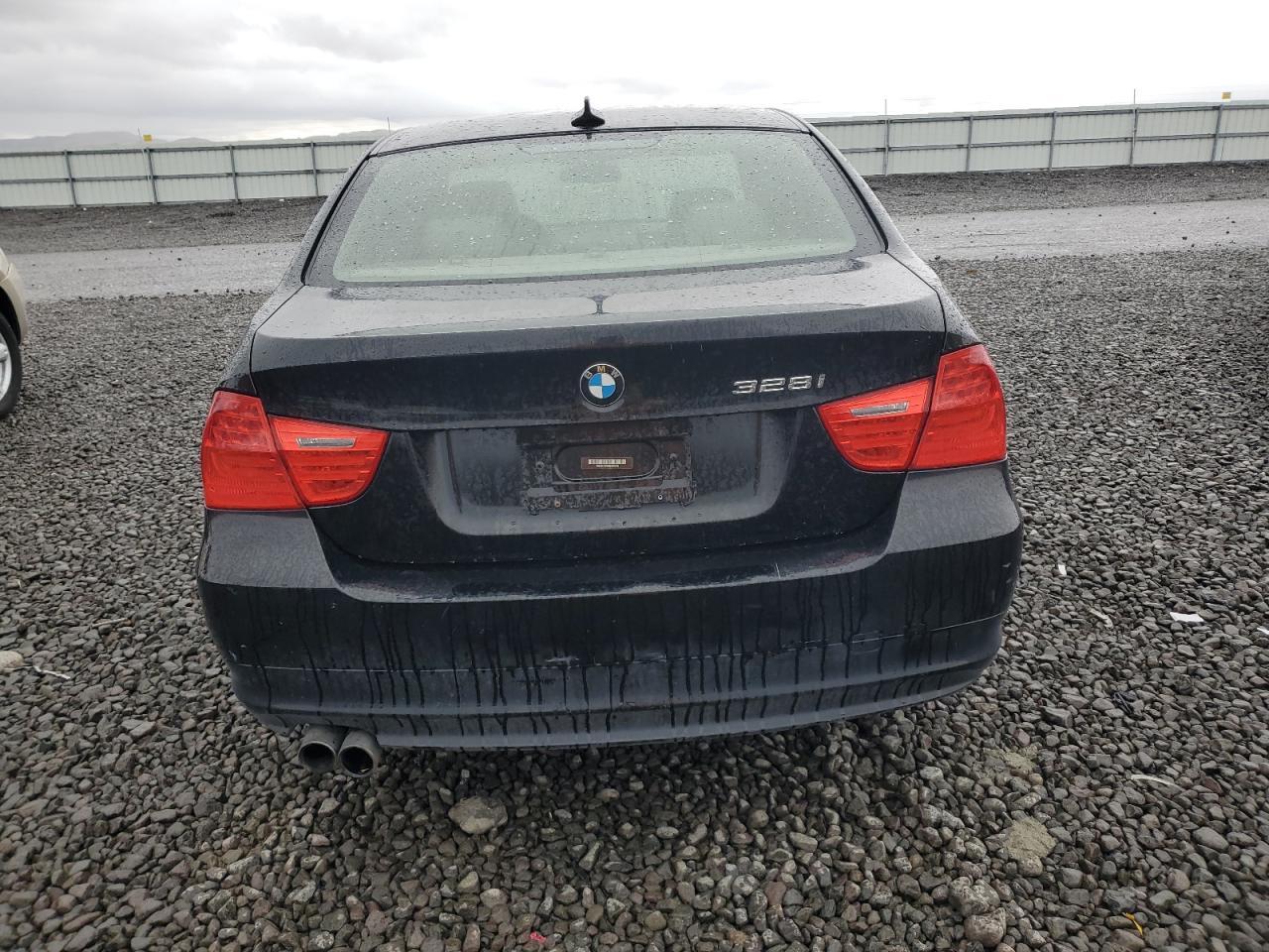 2011 BMW 328 I - Image 6