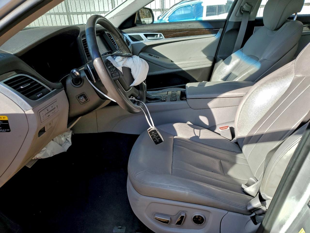 2017 Genesis G80 Base - Image 7