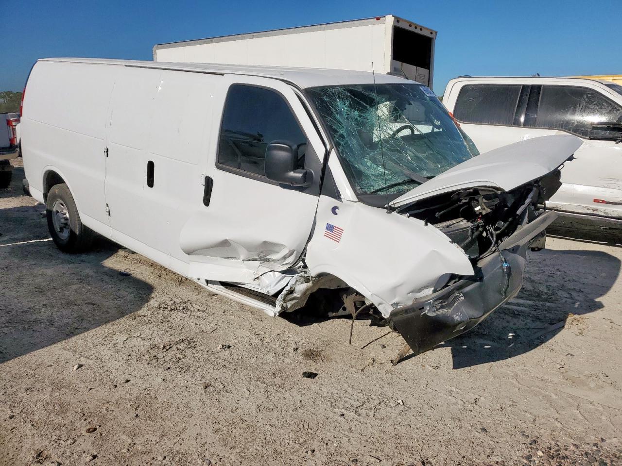 2024 Chevrolet Express G3500 Delivery Van - Image 4