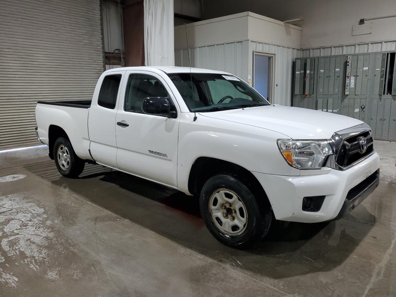 2015 Toyota Tacoma Access Cab - Image 4