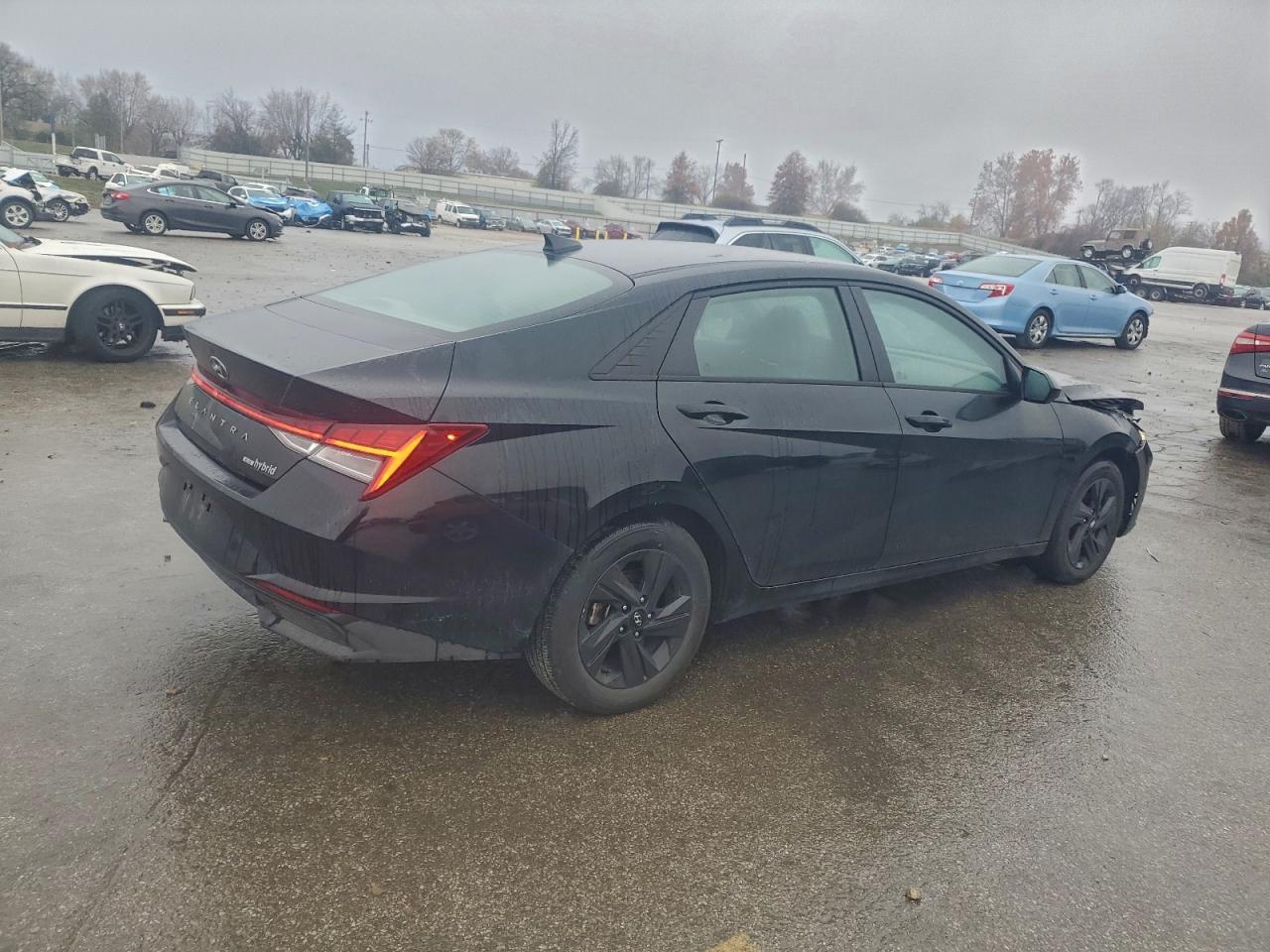 2023 Hyundai Elantra Blue - Image 3