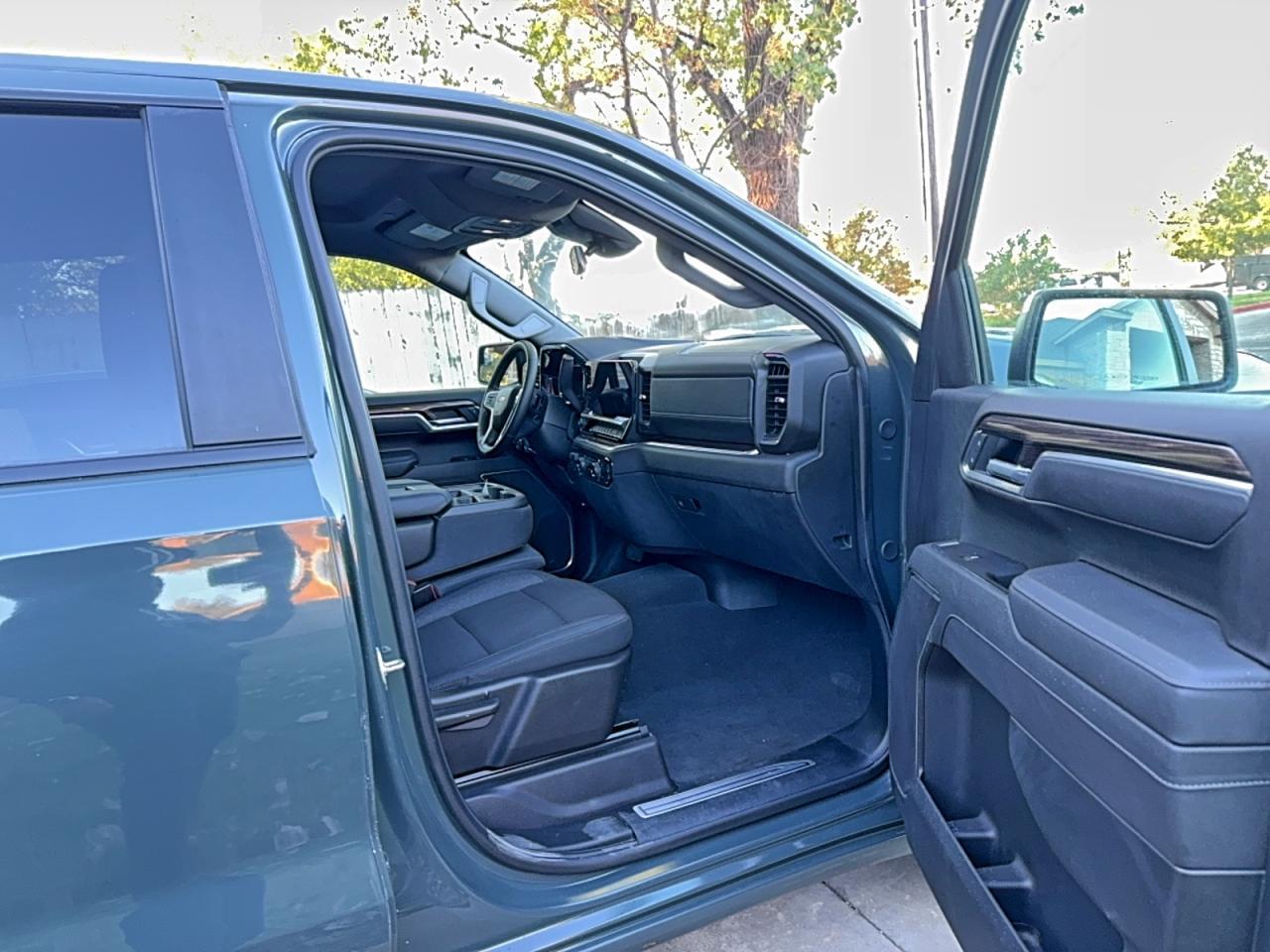 2025 Chevrolet Silverado K1500 Lt - Image 5