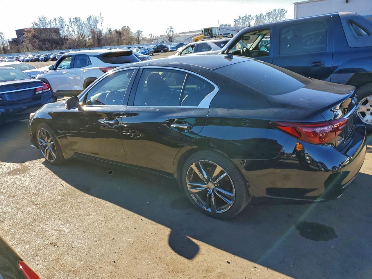 2019 Infiniti Q50 Luxe - Фото 2