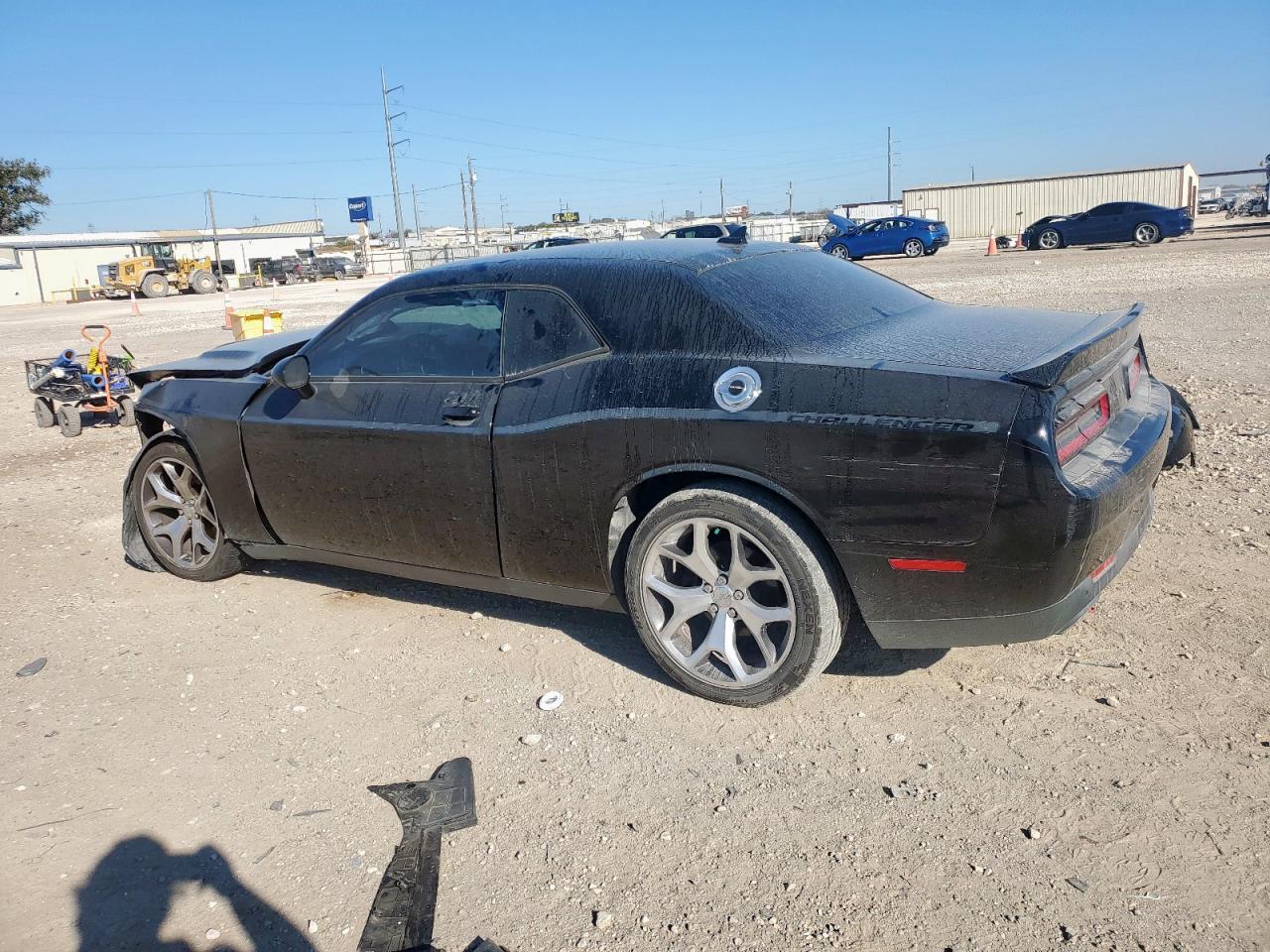 2015 Dodge Challenger Sxt Plus - Image 2