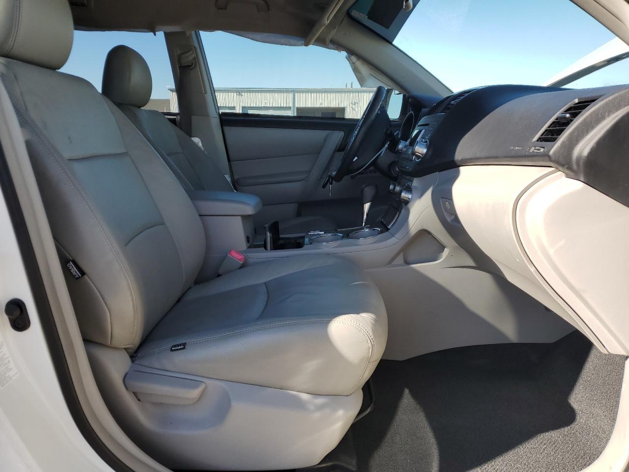 2011 Toyota Highlander Hybrid - Фото 7