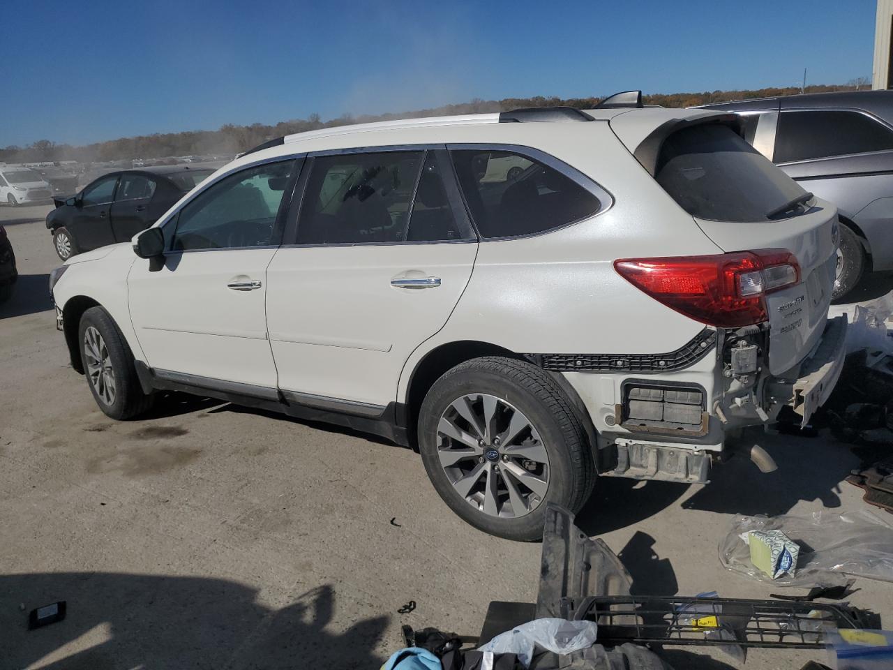 2018 Subaru Outback Touring - Фото 2