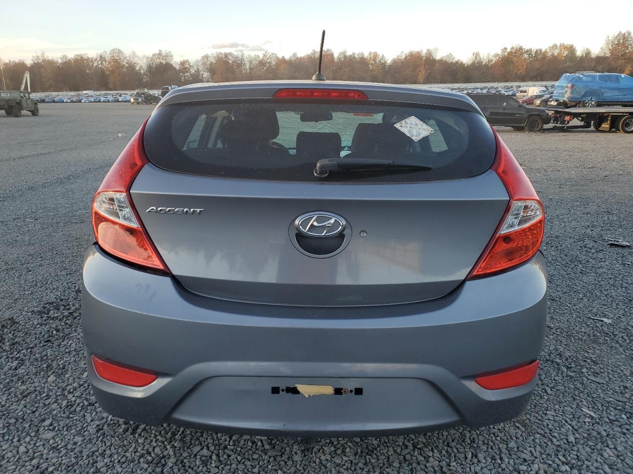 2017 Hyundai Accent Se - Image 6