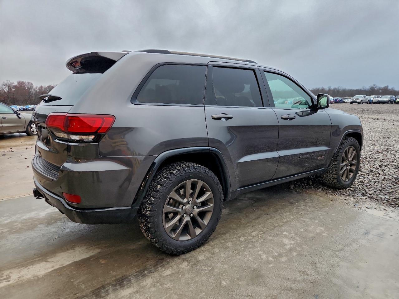 2016 Jeep Grand Cherokee Limited - Фото 3