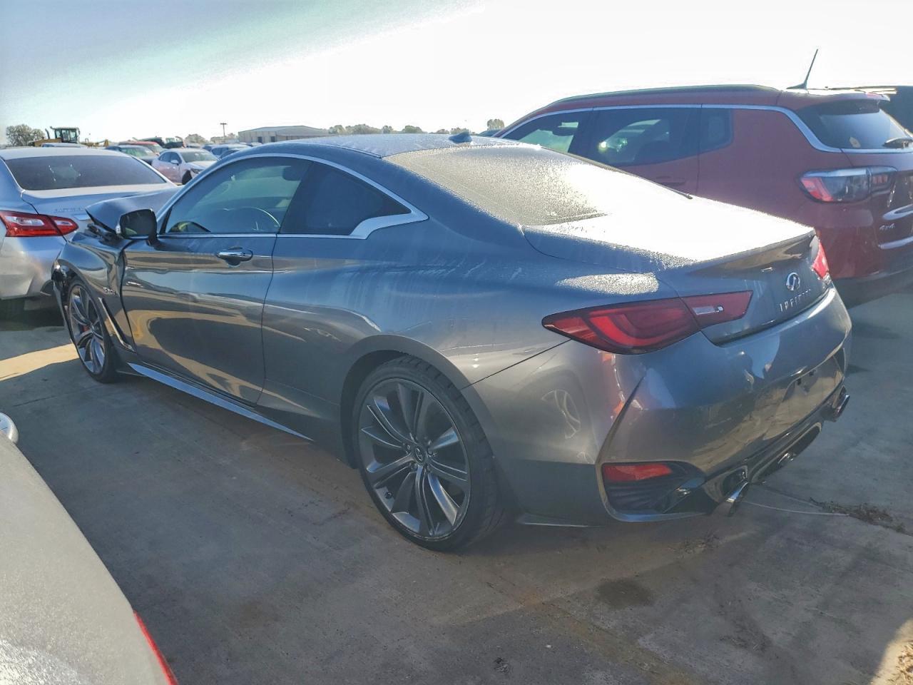 2018 Infiniti Q60 Red Sport 400 - Image 2