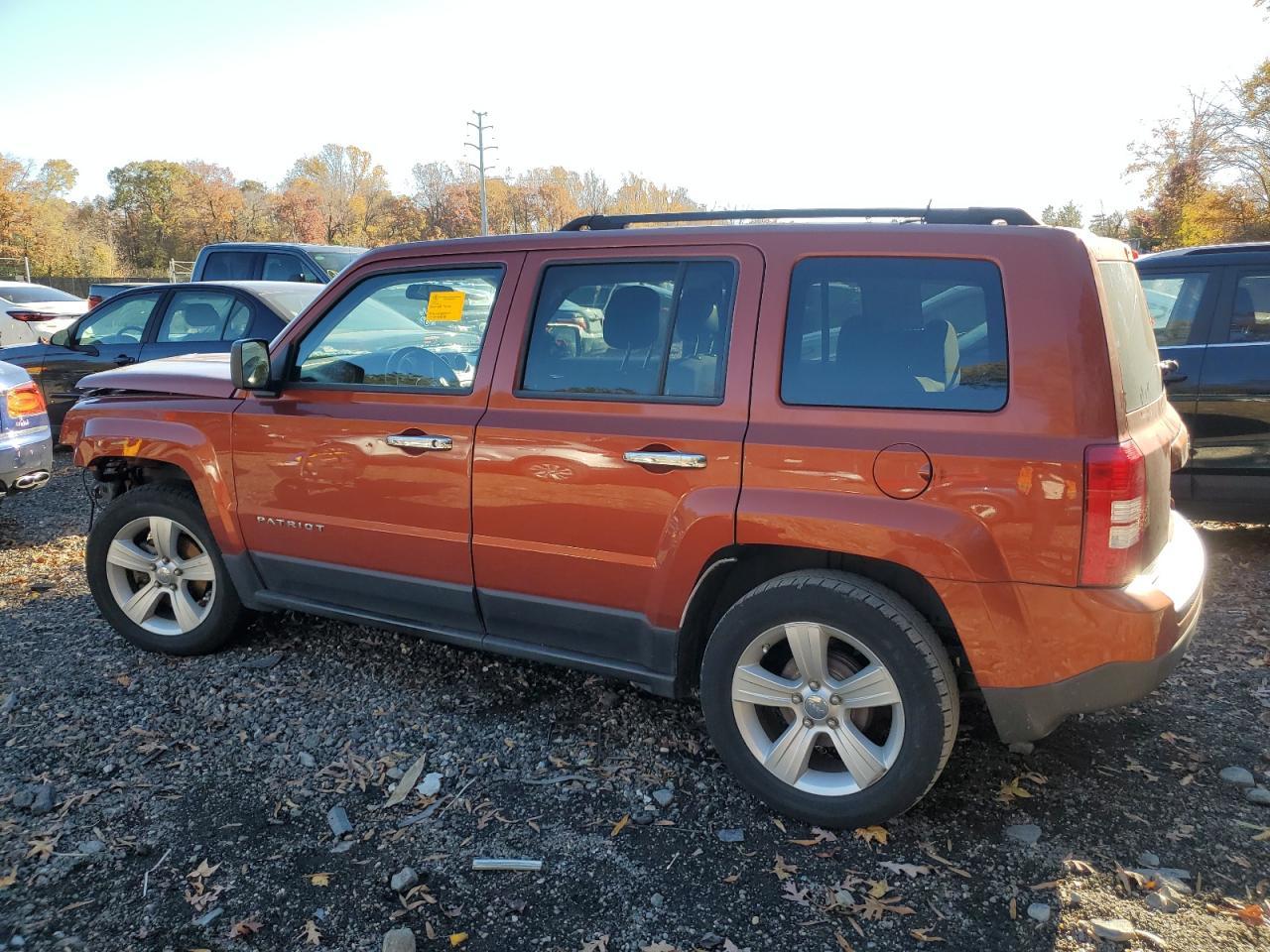 2012 Jeep Patriot Latitude - Фото 2