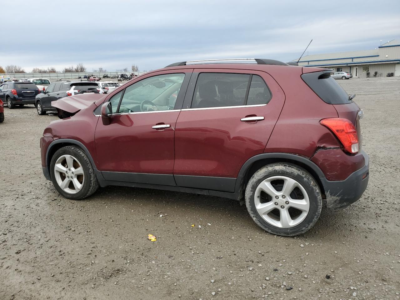 2016 Chevrolet Trax Ltz - Image 2