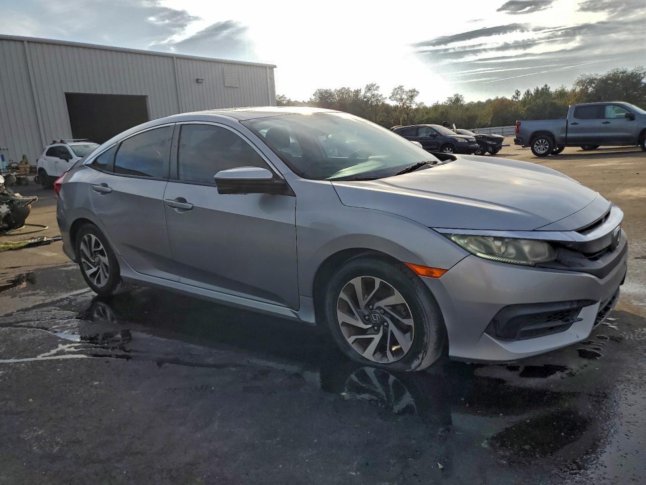 2016 Honda Civic Ex - Image 4