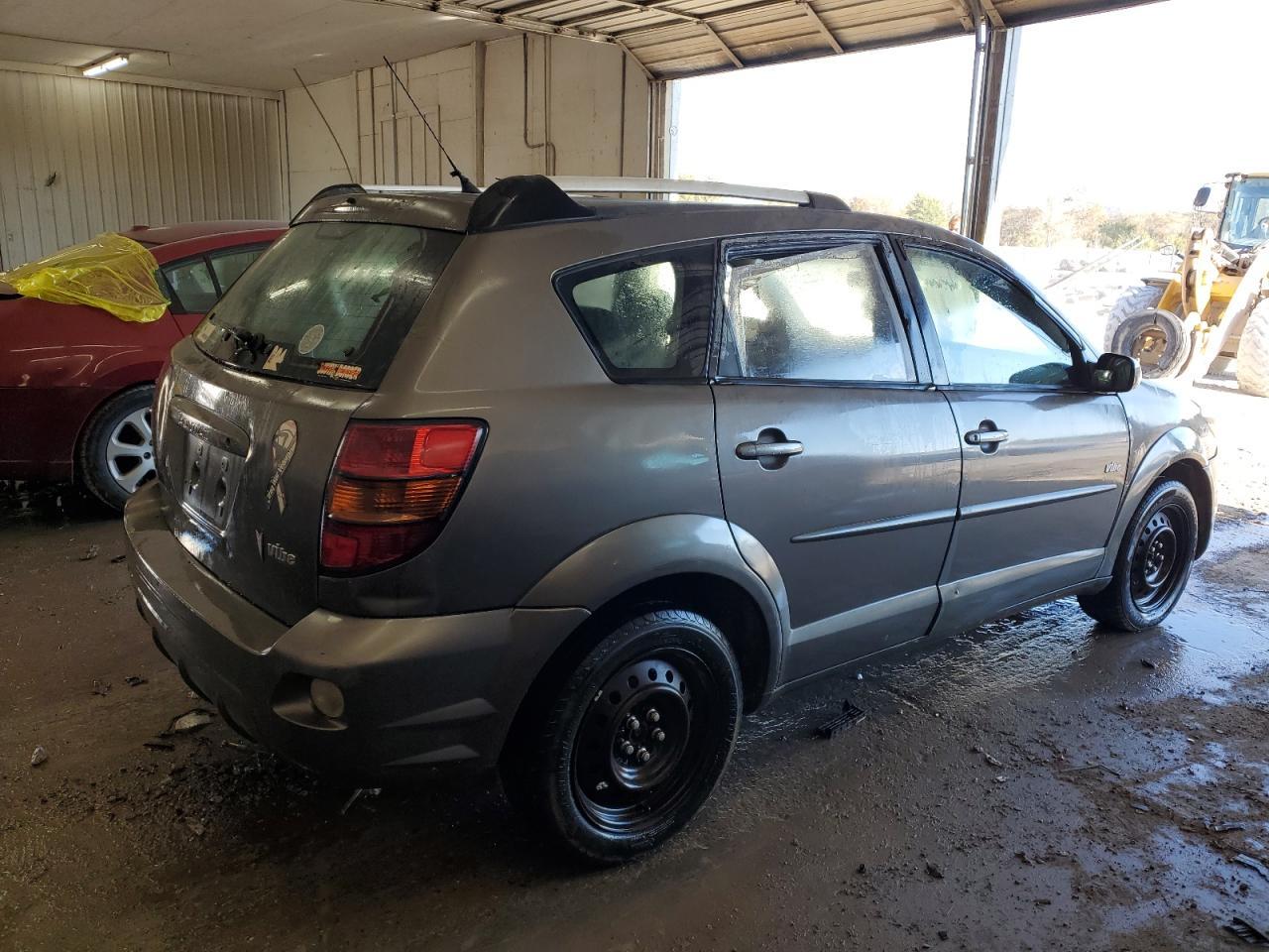 2005 Pontiac Vibe - Фото 3