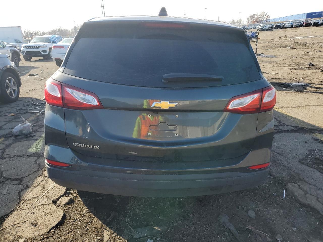 2019 Chevrolet Equinox Ls - Фото 6