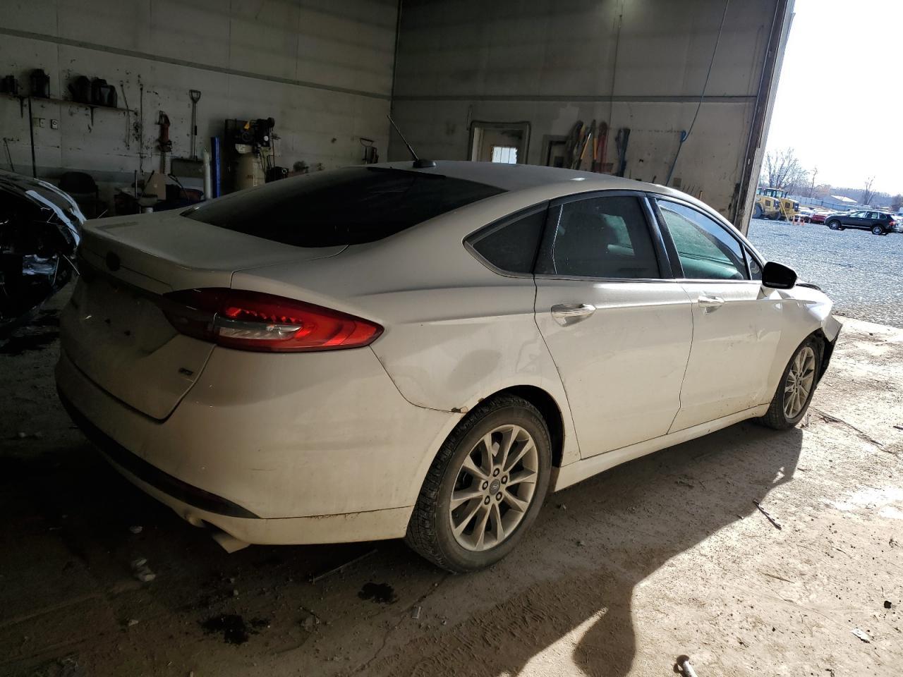 2017 Ford Fusion Se - Image 3