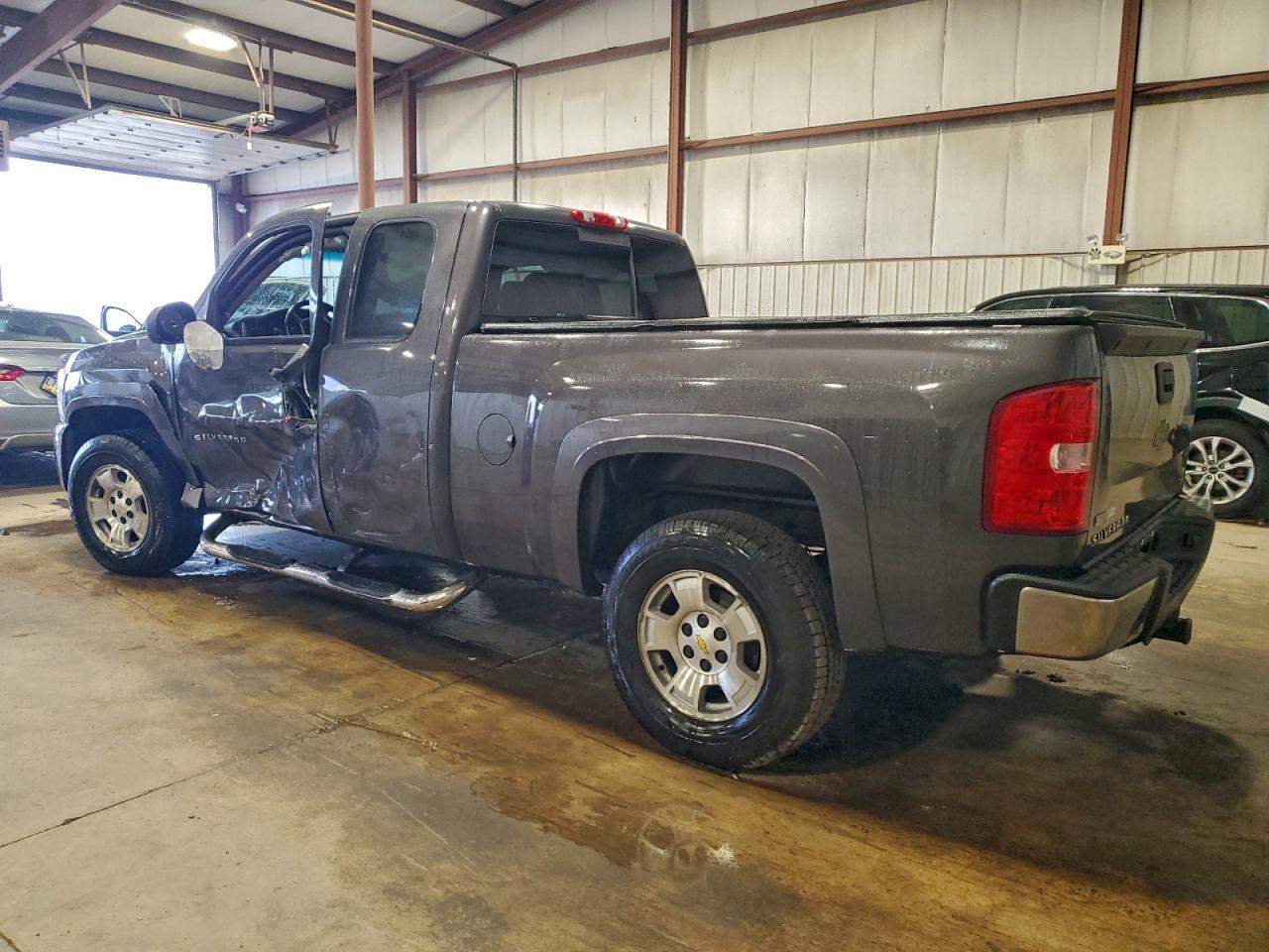 2011 Chevrolet Silverado K1500 Lt - Фото 2