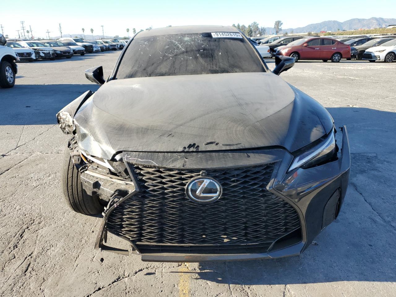 2025 Lexus Is 350 F Sport Design - Image 5