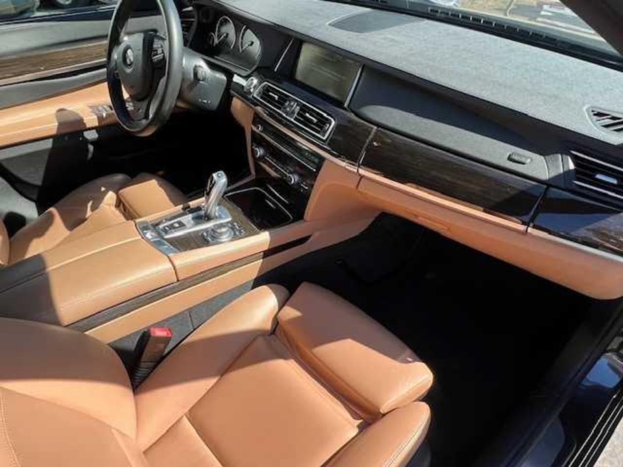 2013 BMW 750 I - Фото 5