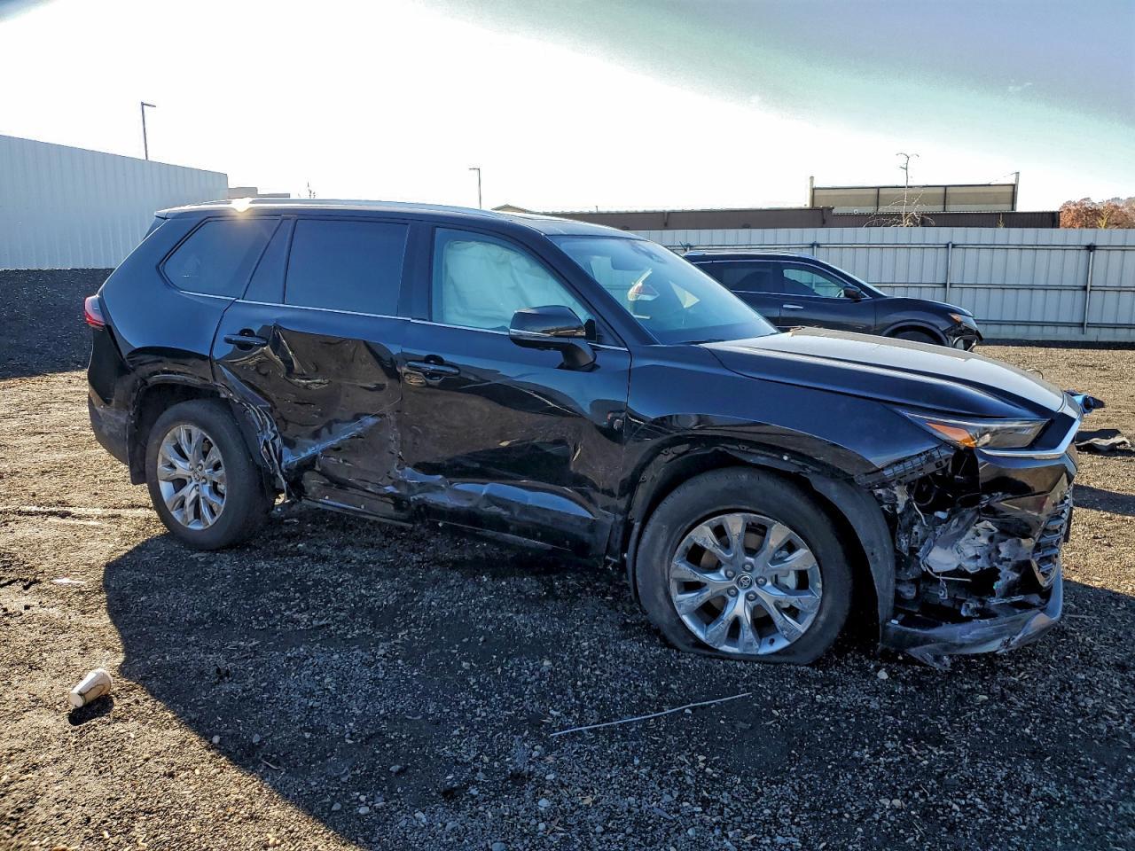 2025 Toyota Grand Highlander Le - Фото 4