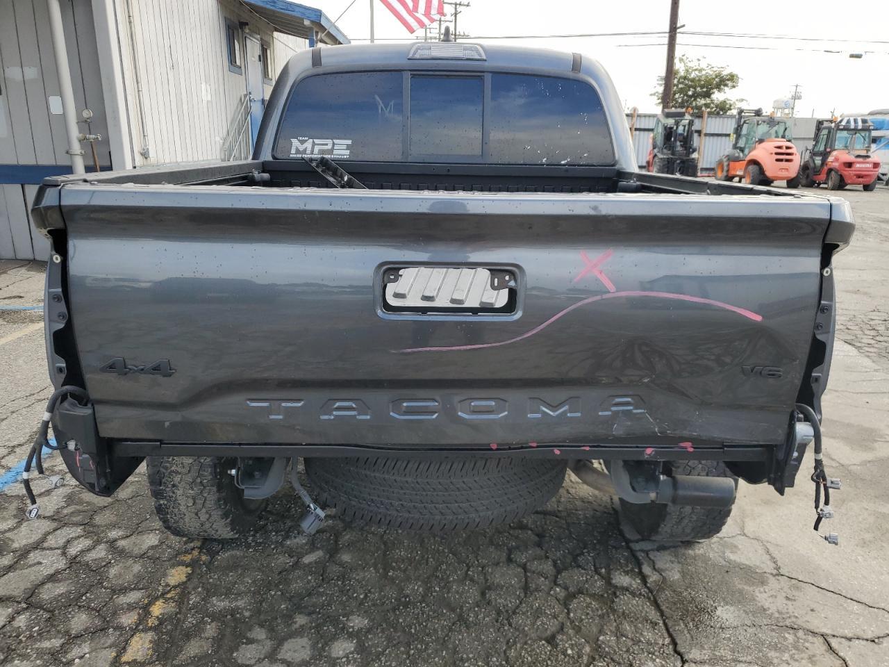 2023 Toyota Tacoma Double Cab - Image 6