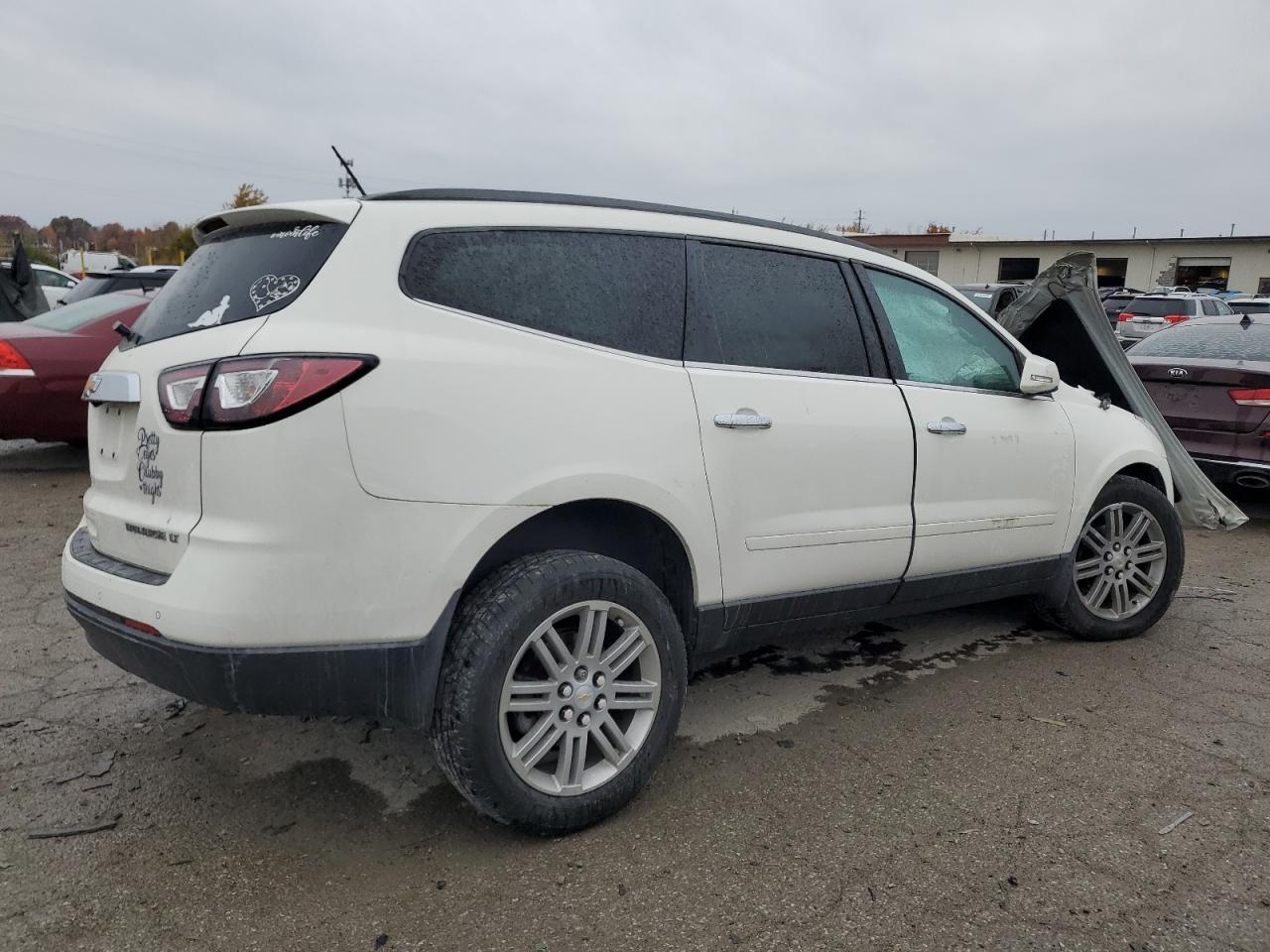 2013 Chevrolet Traverse Lt - Image 3