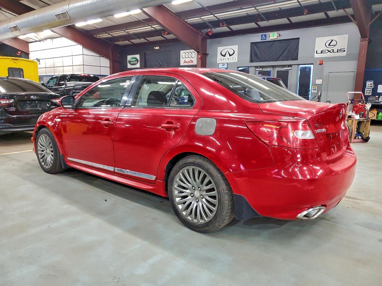 2012 Suzuki Kizashi Sport Gts - Image 2