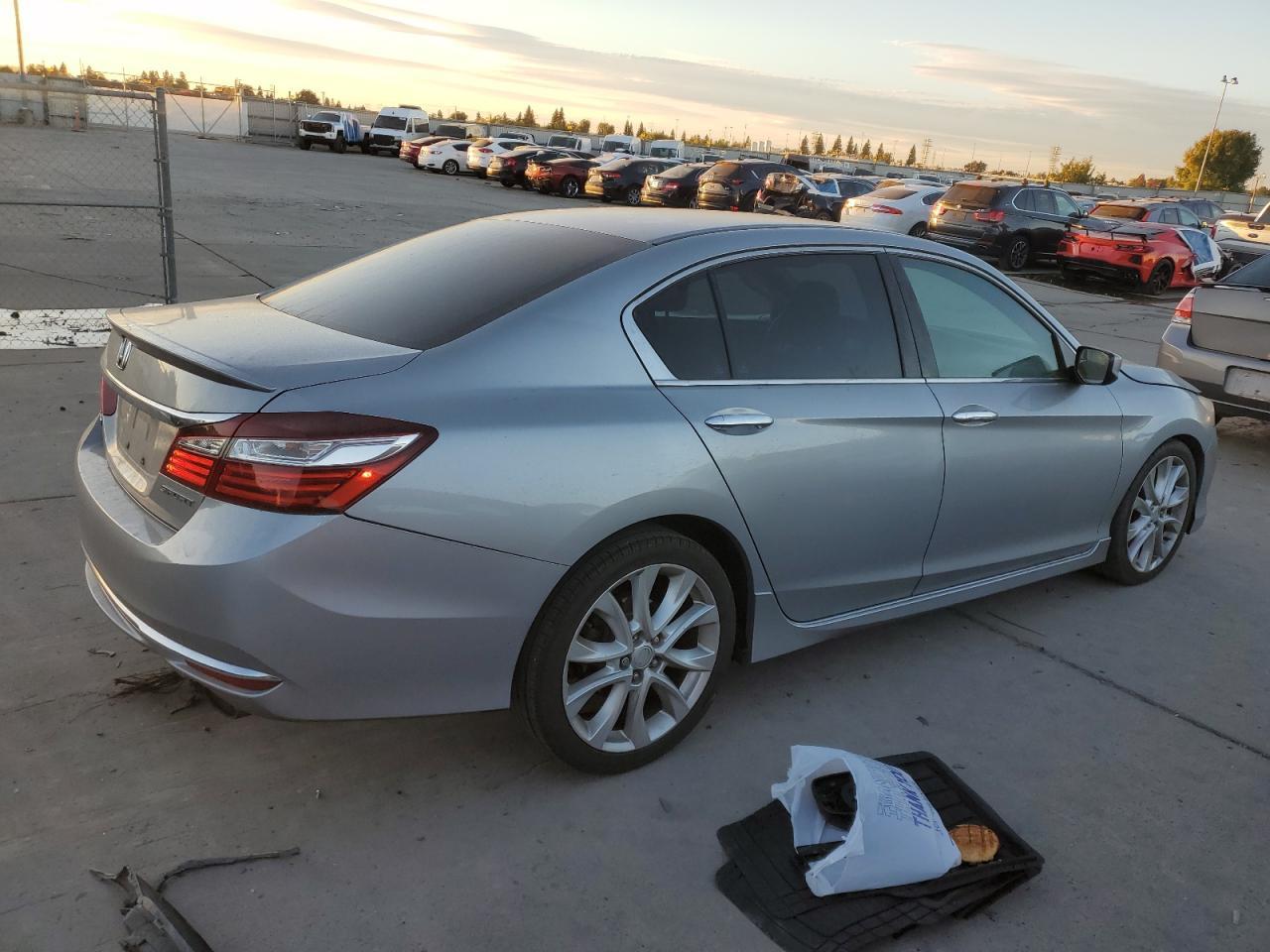2017 Honda Accord Sport - Фото 3