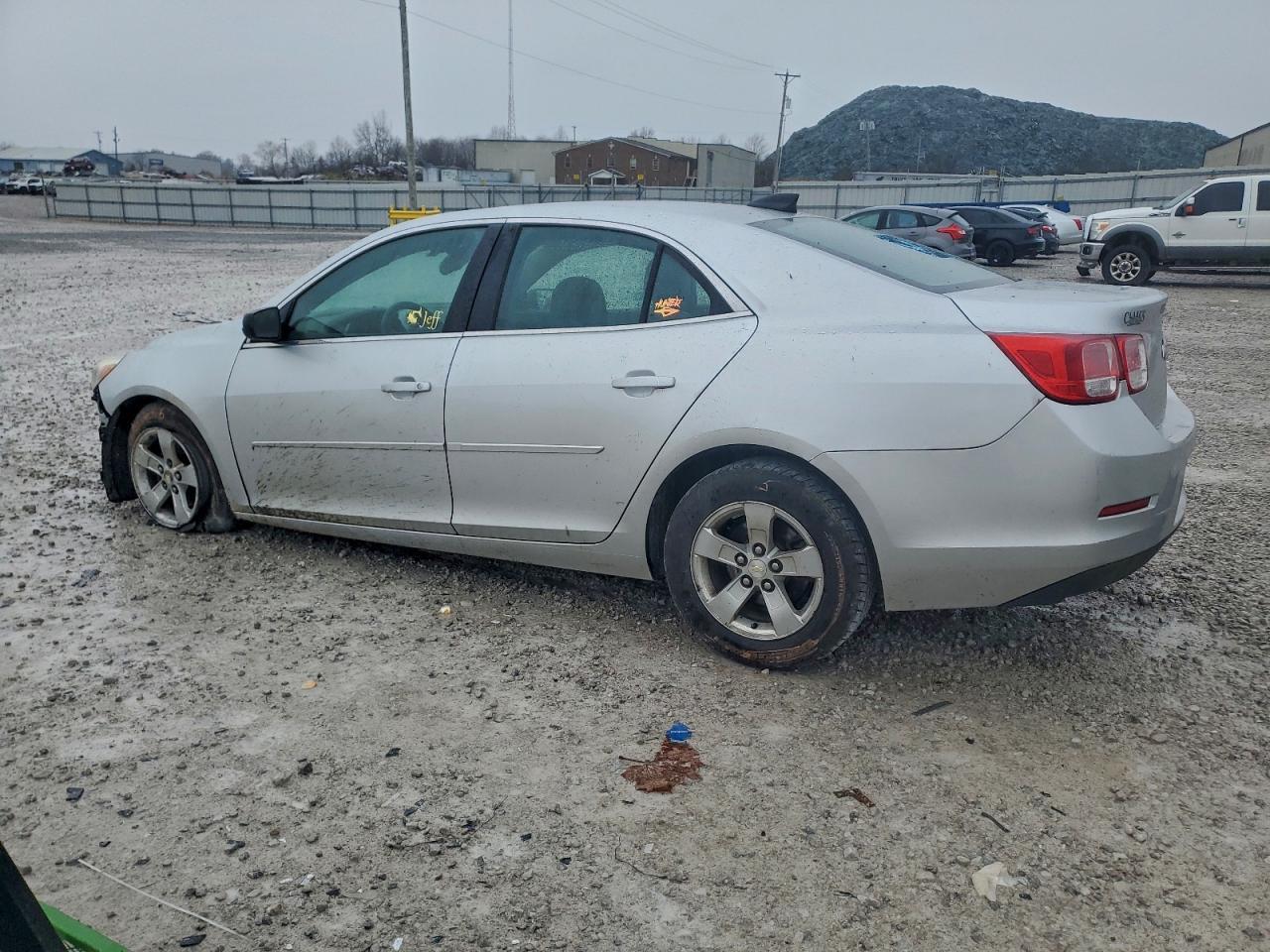 2015 Chevrolet Malibu Ls - Image 2