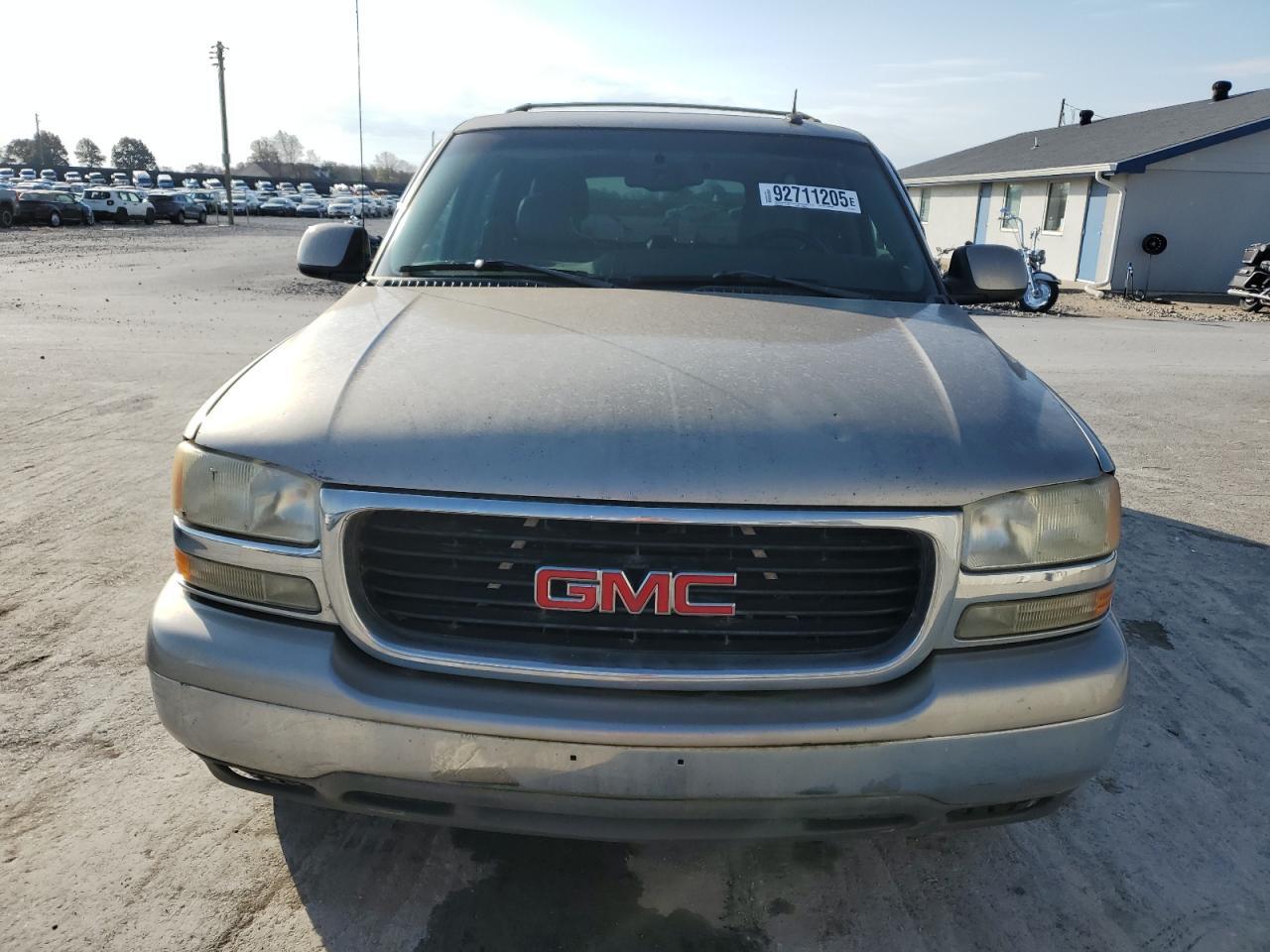 2003 GMC Yukon Xl C1500 - Фото 5
