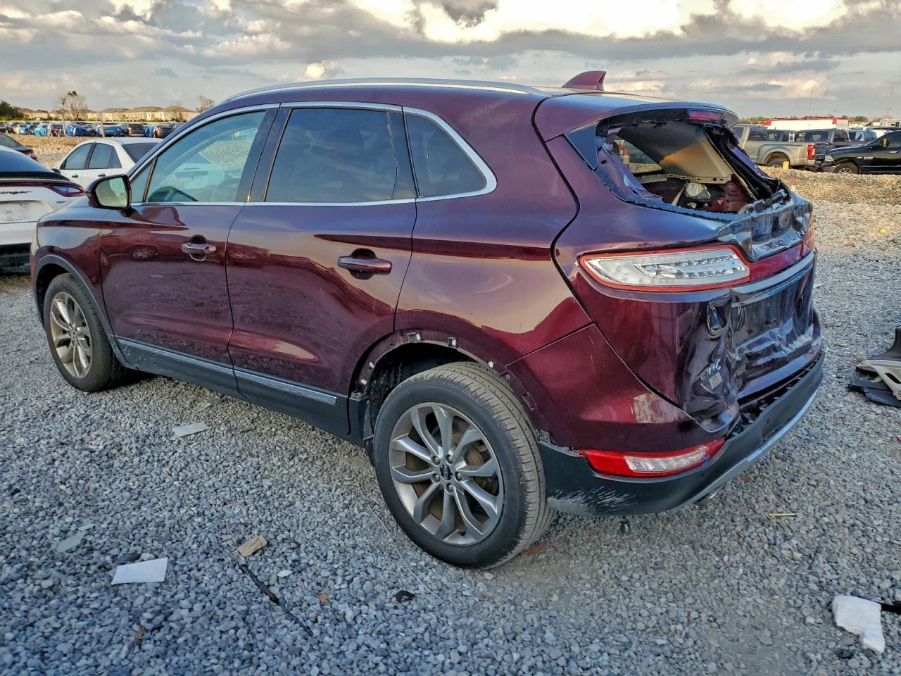 2019 Lincoln Mkc Select - Image 2