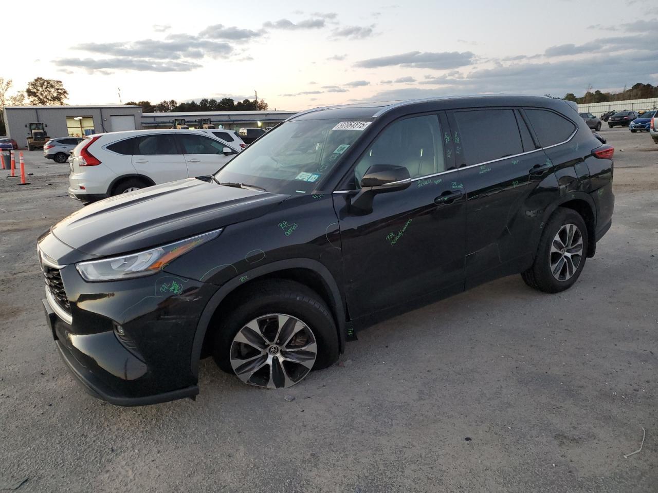2020 Toyota Highlander Xle