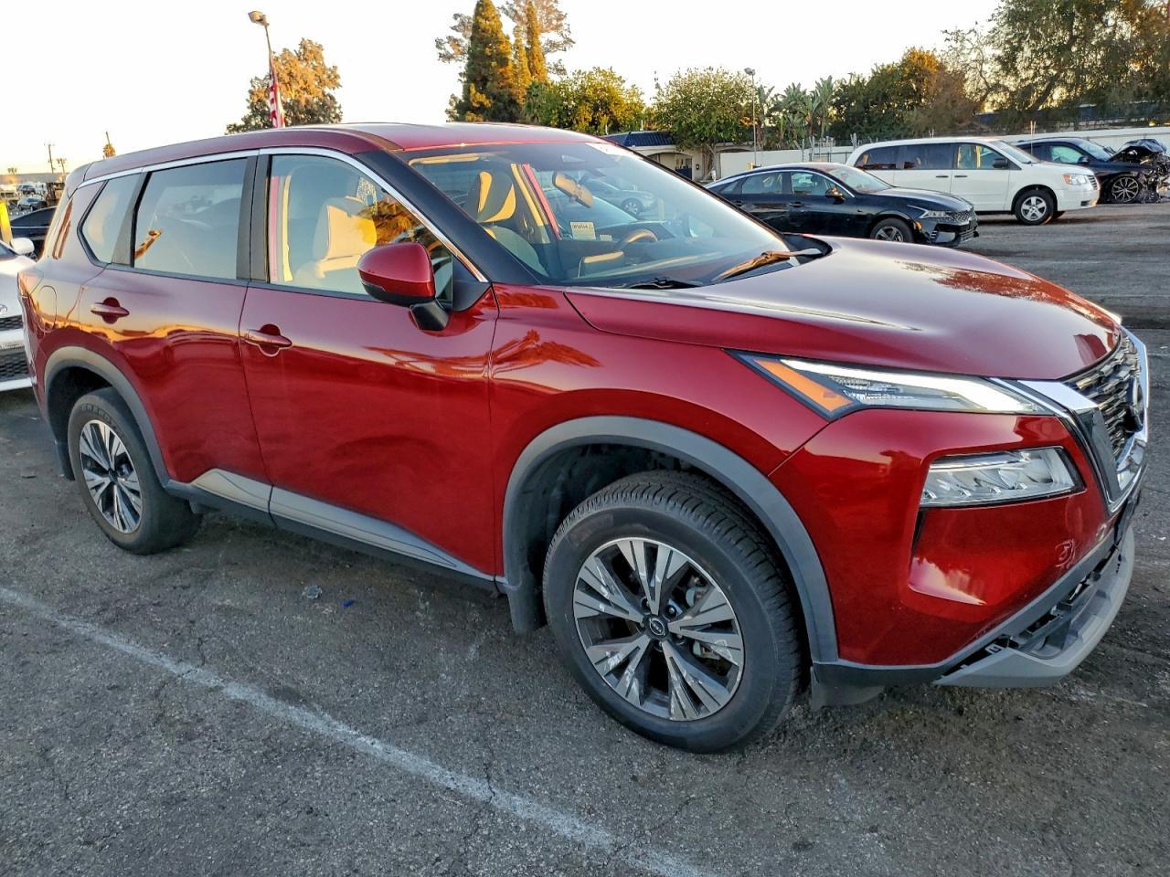 2023 Nissan Rogue - Image 4