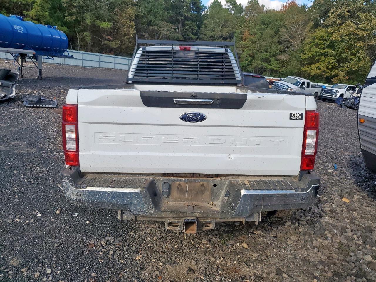 2021 Ford F350 Super Duty - Фото 6