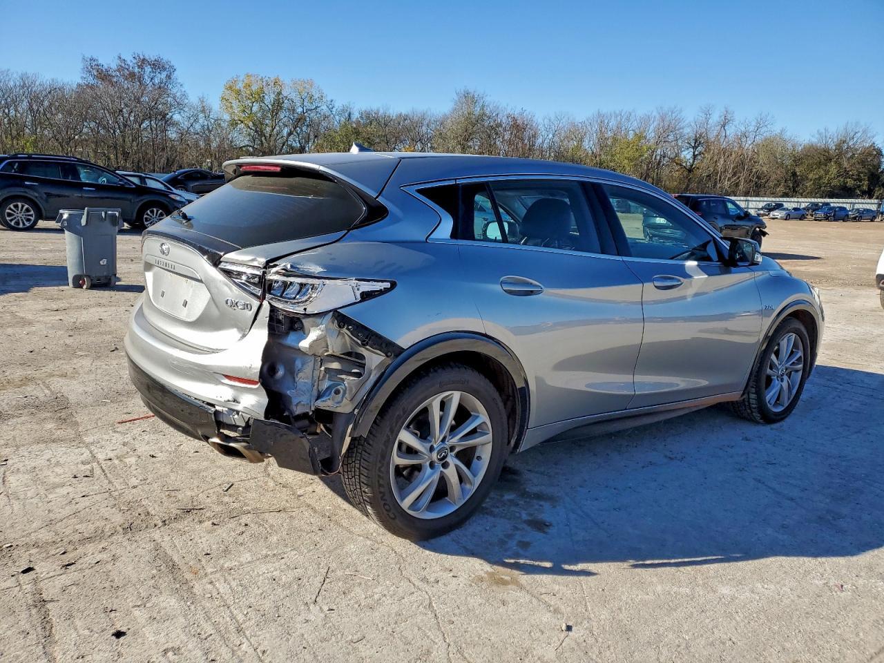 2018 Infiniti Qx30 Base - Image 3