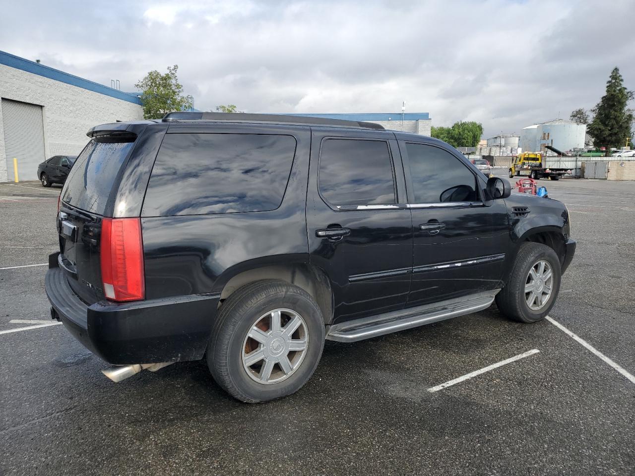 2009 Cadillac Escalade Sport - Image 3