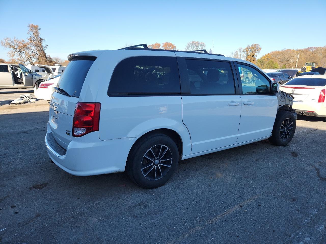 2019 Dodge Grand Caravan Gt - Фото 3