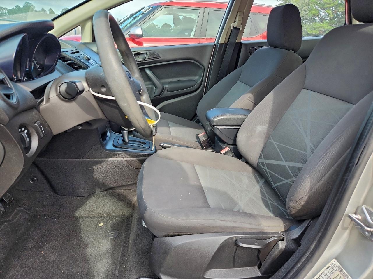 2015 Ford Fiesta S - Image 7