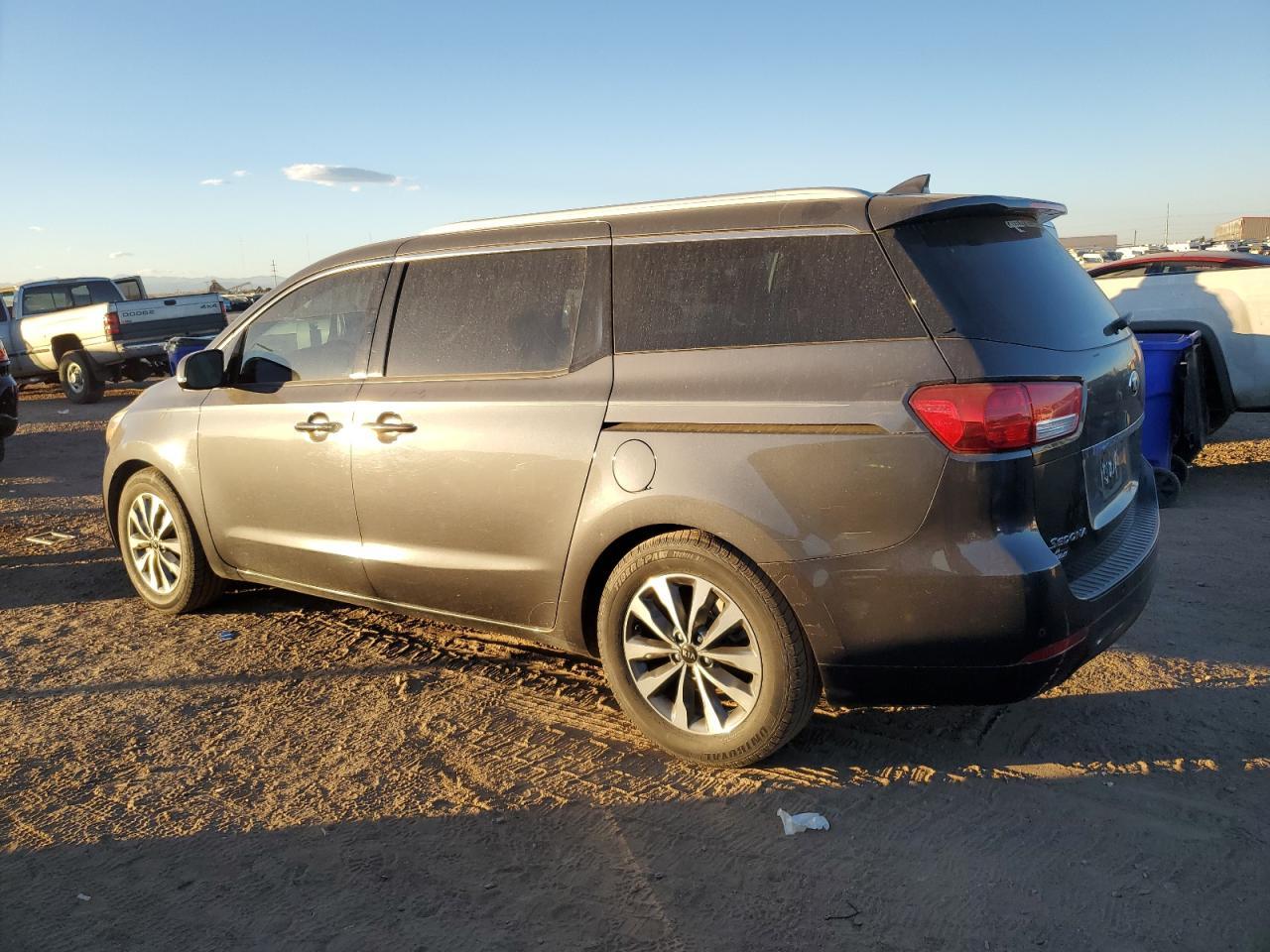 2015 Kia Sedona Ex - Фото 2