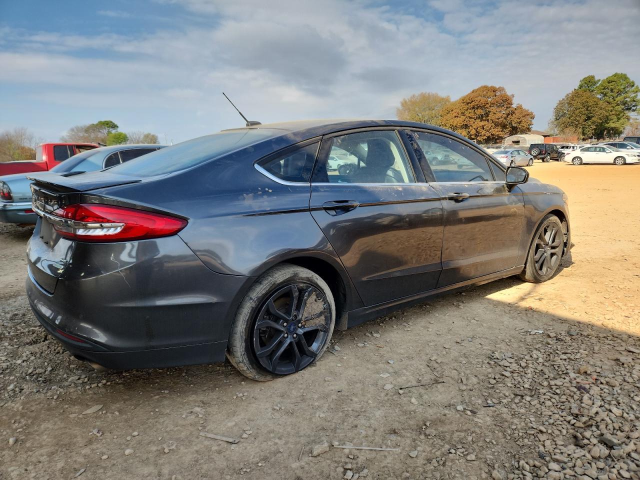 2018 Ford Fusion Se - Фото 3
