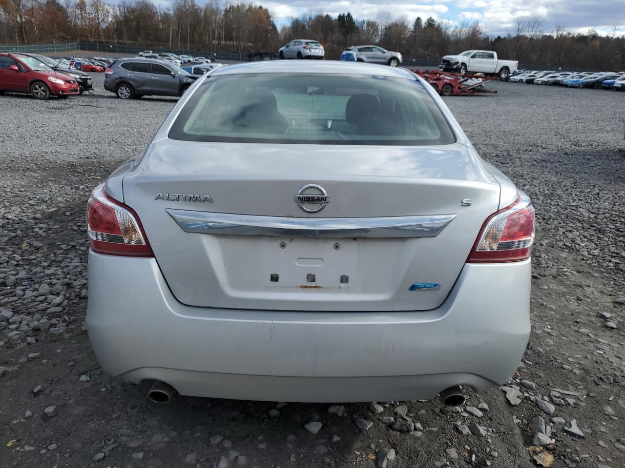 2013 Niss Altima - Image 6