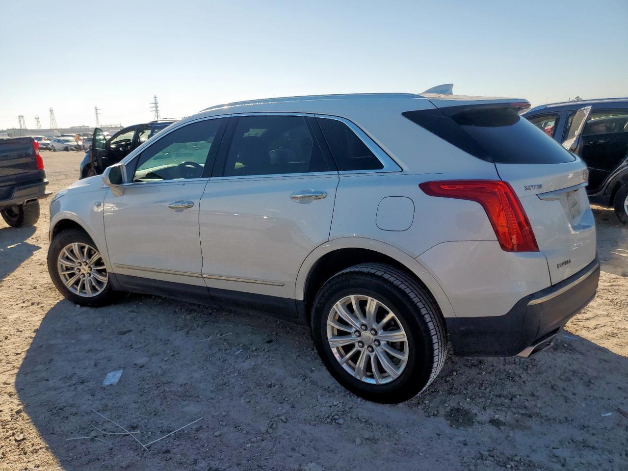 2019 Cadillac Xt5 - Фото 2