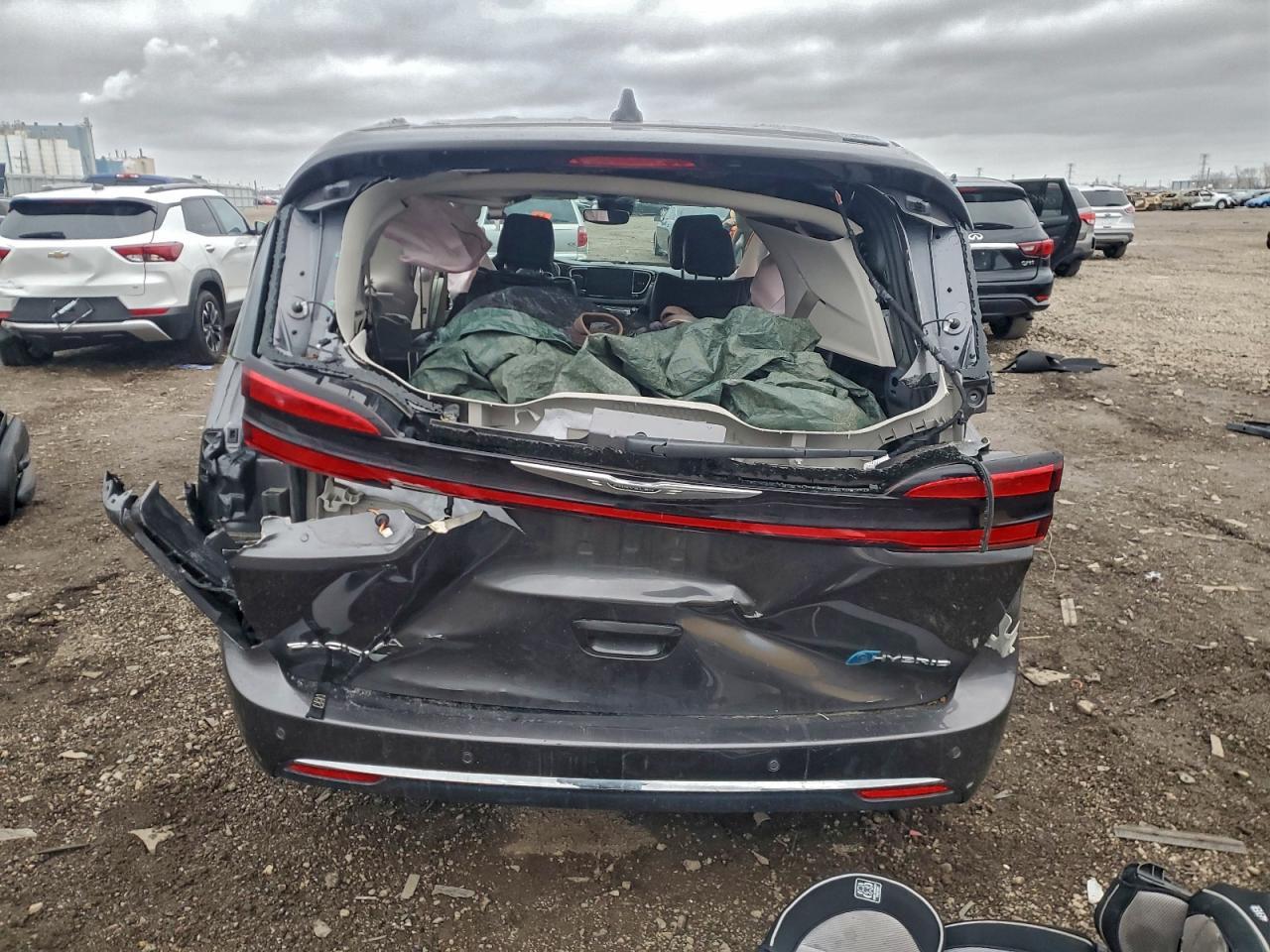 2023 Chrysler Pacifica Hybrid Limited - Фото 6