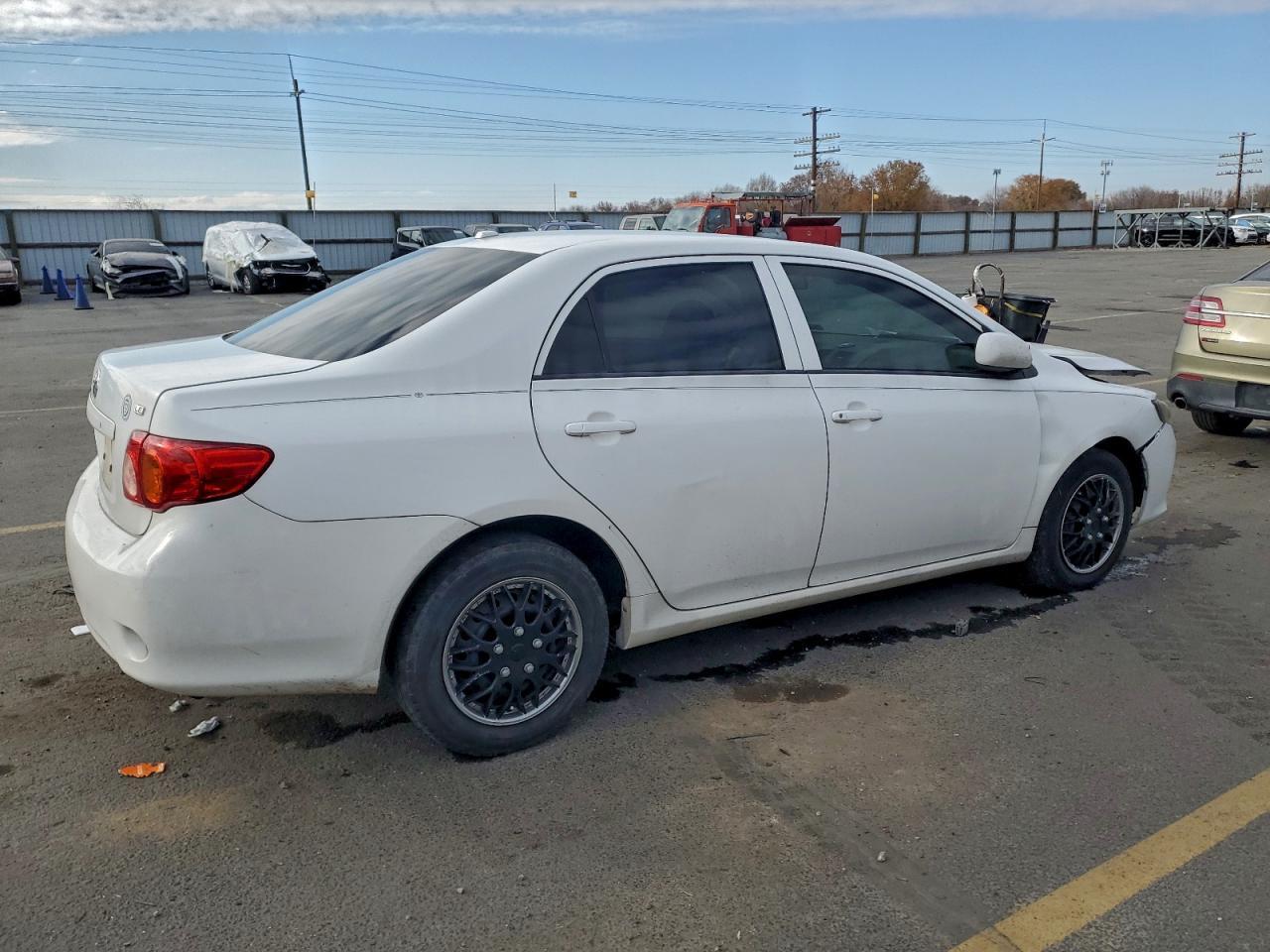 2010 Toyota Corolla Le - Image 3