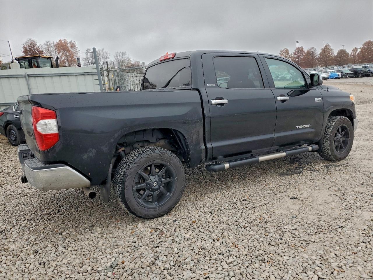 2015 Toyota Tundra Crewmax Limited - Фото 3